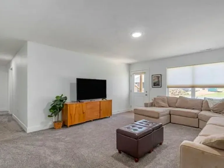 5480 E Cavalcade Ln — Photo 8