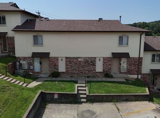 903 Southwest Blvd E, Jefferson City, MO 65109
