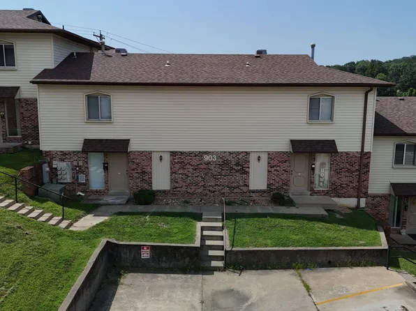 903 Southwest Blvd E, Jefferson City, MO 65109