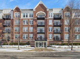7753 Van Buren St Unit 211, Forest Park, IL