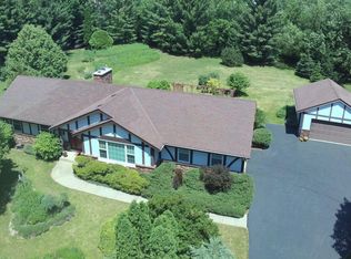 S52W33328 Red Fox Way, North Prairie, WI 53153