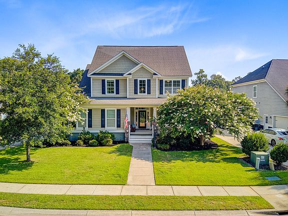 2nd image of 173 Silver Cypress Cir