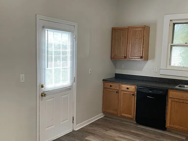 374 Park Ave — Photo 12