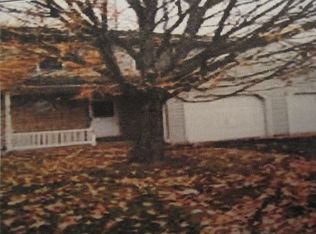 102 Parklawn Ct, Lancaster, PA 17601