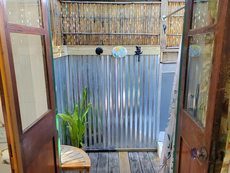 816 Center St — Photo 11