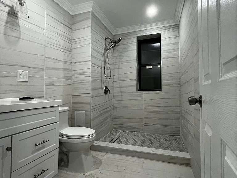 3294 Hull Ave #3 — Photo 5
