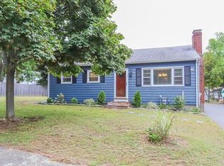 2 Azalea Rd, Newburyport, MA 01950