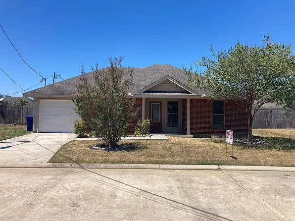 5725 Springfield Cir S, Lumberton, TX 77657