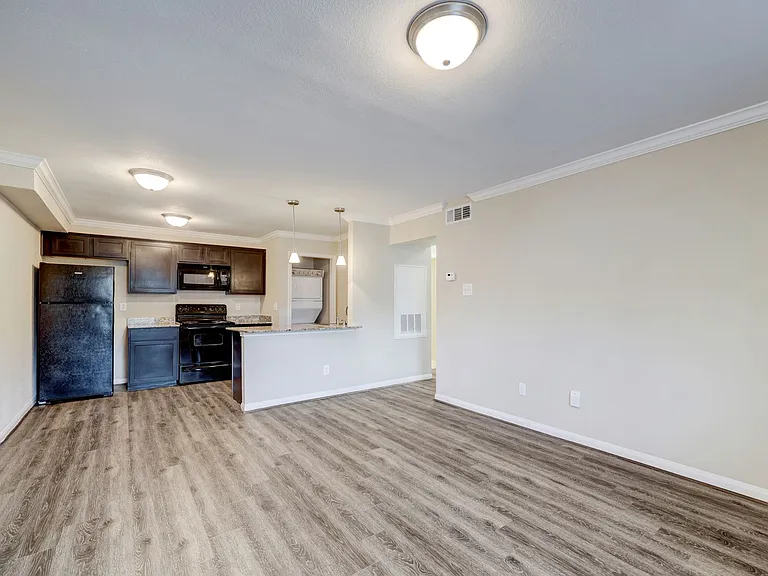 Timbergrove — Photo 22