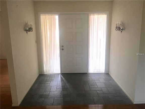 2nd image of 1725 Oak Lakes Dr