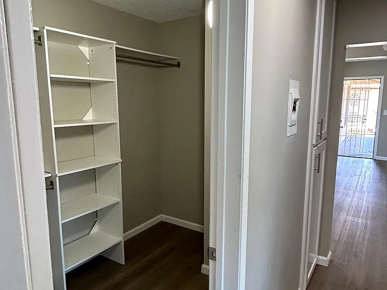 120 E Wilken Way #8 — Photo 9