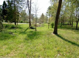 5003 Pinewood Dr, Winston Salem, NC 27106