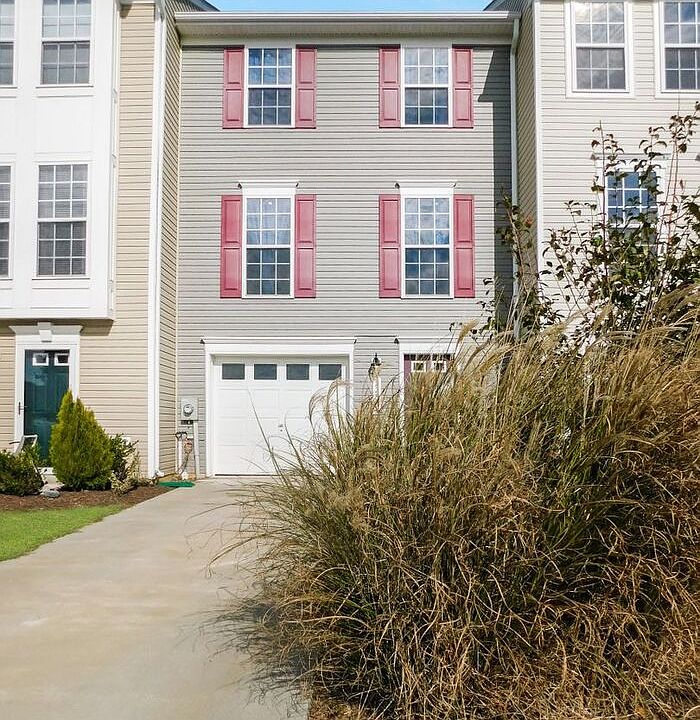 1st image of 22504 E Maxine Way