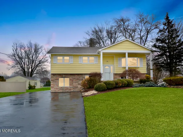 5 Milton Avenue, Manalapan, NJ 07726