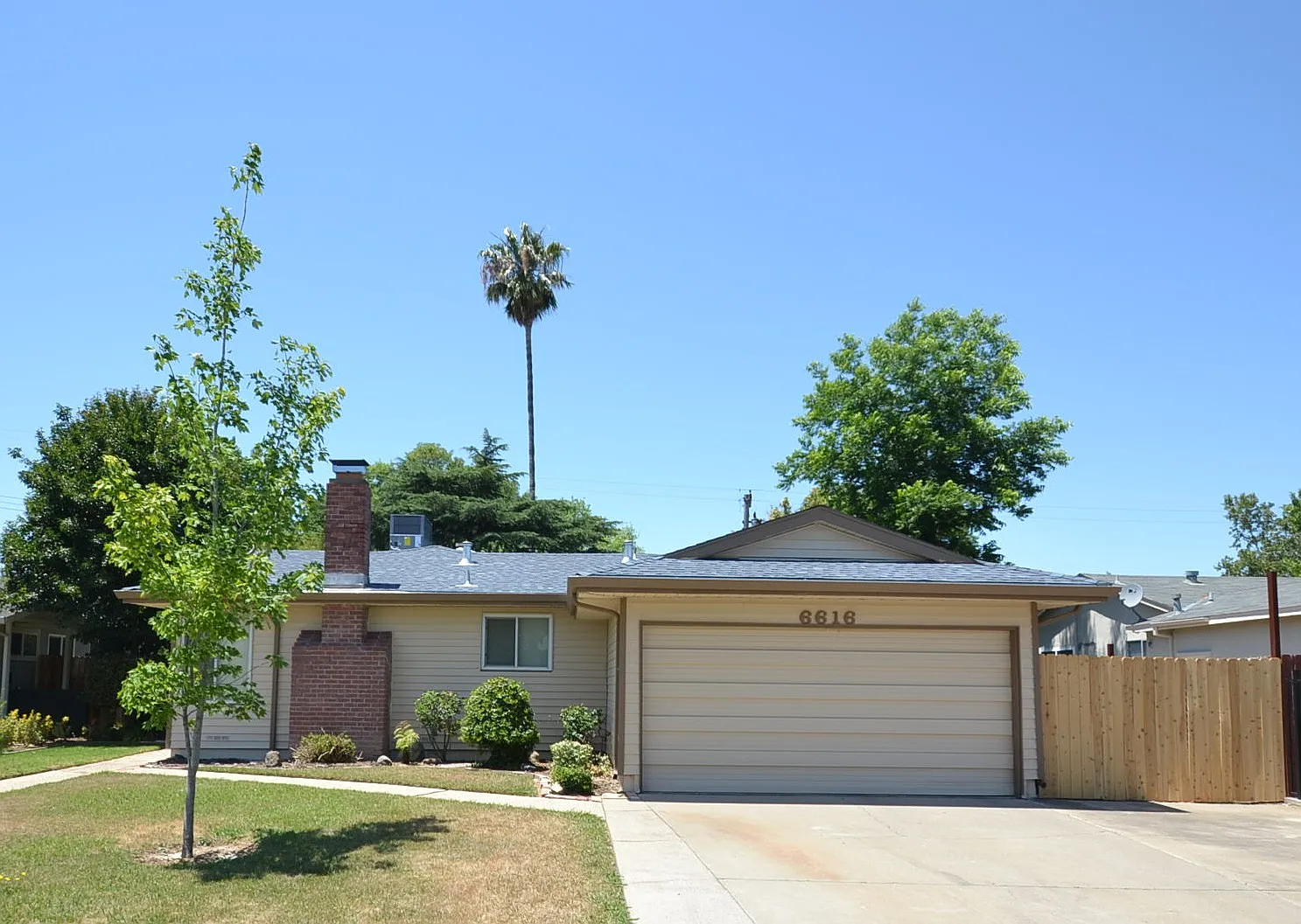 6616 Burdett Way photo 1