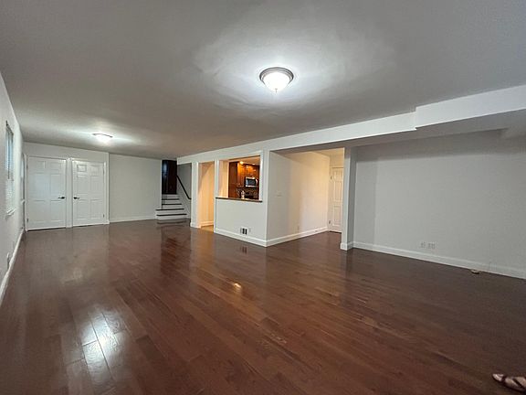 4th image of 466 Jefferson Ave APT 2