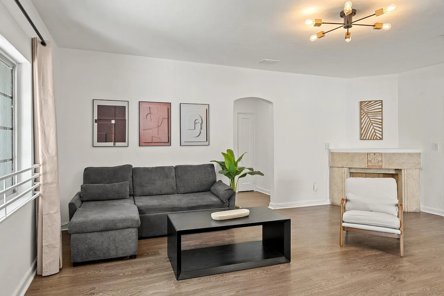 4 bed, 2.0 bath, 1614 sqft, $11,680 — Photo 1
