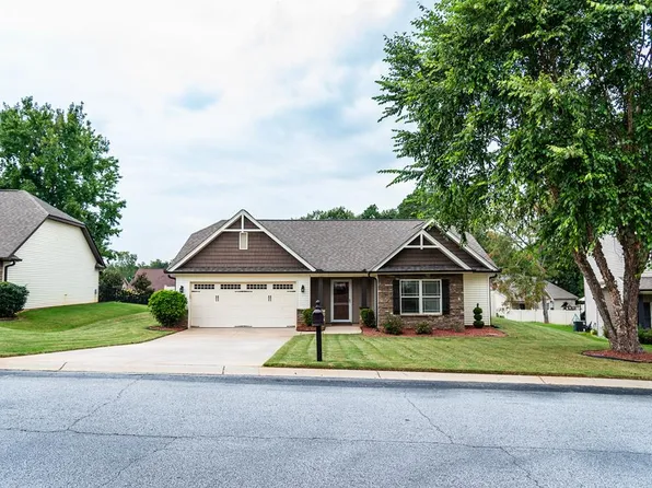 116 Sable Ln, Greenwood, SC 29649