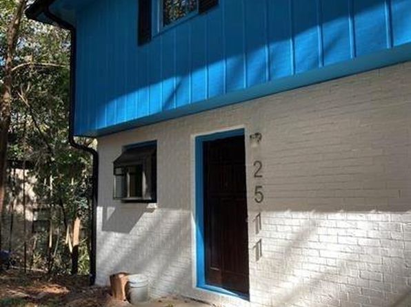 2511 Skyland Trl NE