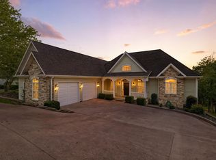 709 Gull Harbor Ln, Grand Rivers, KY 42045