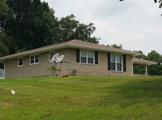 14295 Dover Hill Rd, Loogootee, IN 47553