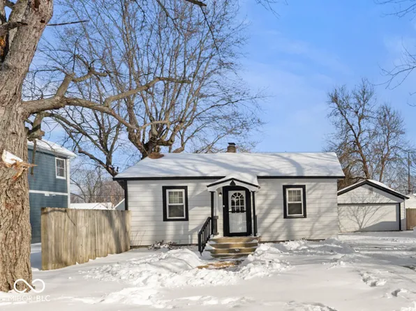 77 S Tresslar Ave, Bargersville, IN 46106