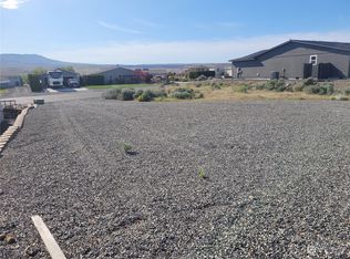 407 Apricot Pl SW, Mattawa, WA 99349