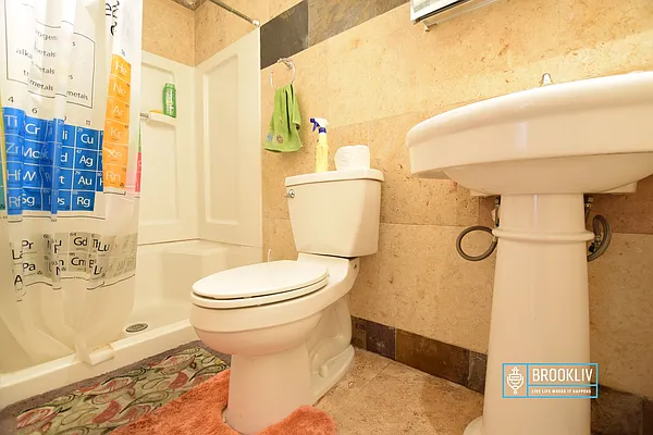 Rented by null | media 16