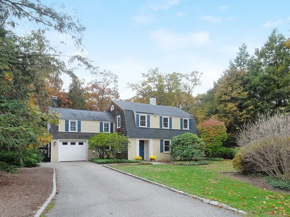 213 Nashoba Rd, Concord, MA 01742