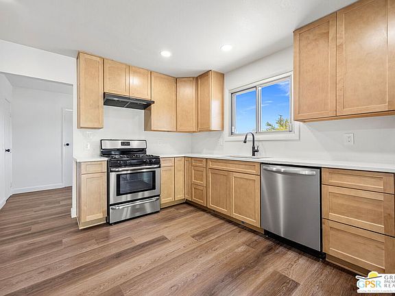 5th image of 2025 N Victoria Rd