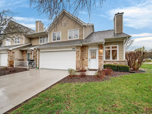 811 Burr Oaks Dr Unit 1201, West Des Moines, IA 50266