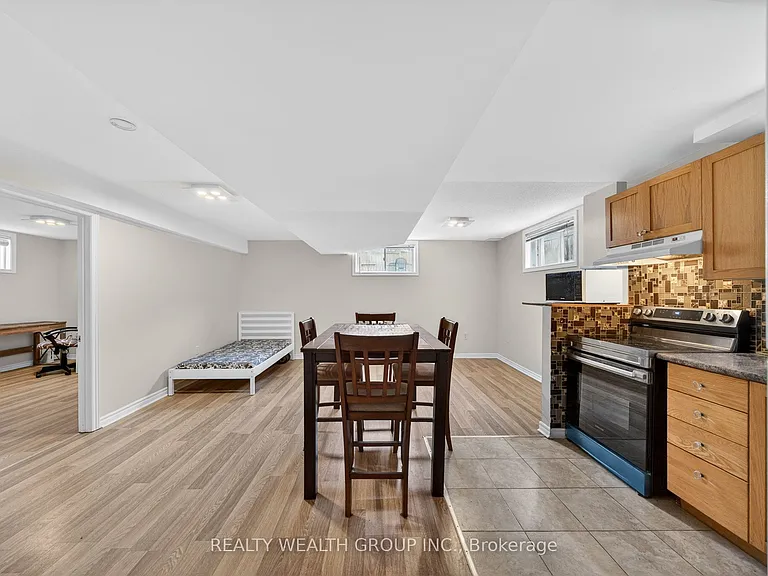 79 Hanmer St E #LOWER — Photo 4