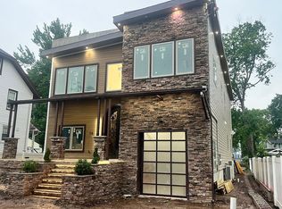 16 Hollywood Ave, Cranford, NJ