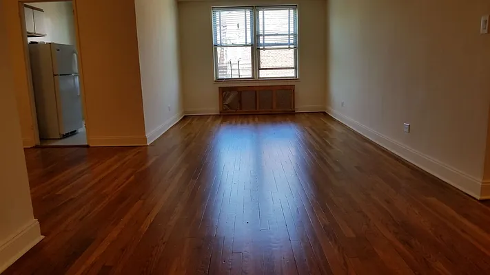 Rented by Realty Queens LLC | media 1