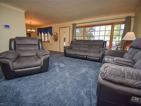 3rd image of 10035 Boundary Ln