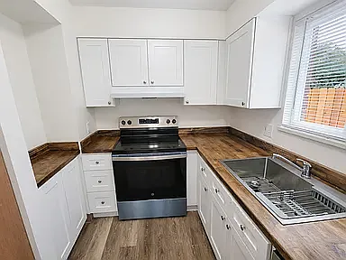 2 bed, 1.5 bath, 916 sqft, $1,732 — Photo 3