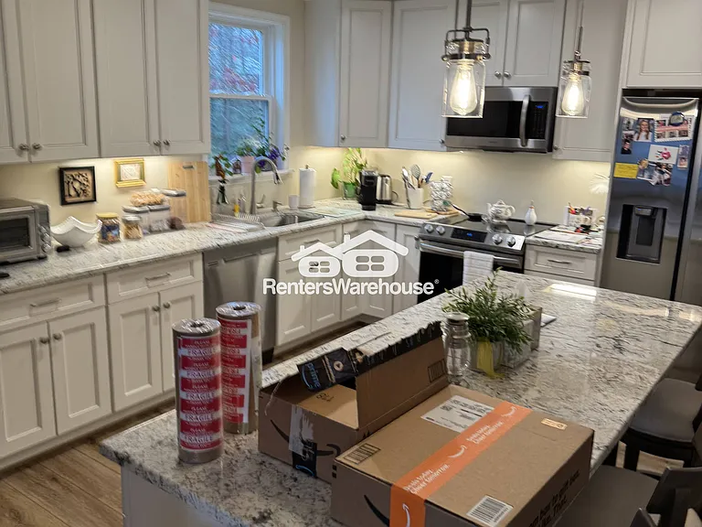 930 Riversedge Cir — Photo 3