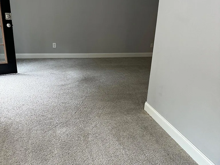 DINING AREA TO KITCHEN