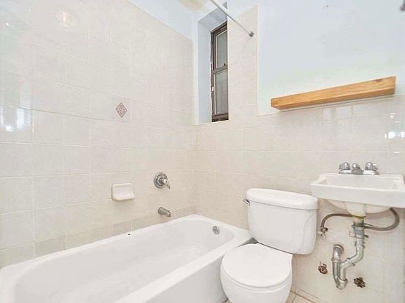 4th image of 608 Saint Nicholas Ave #2FF