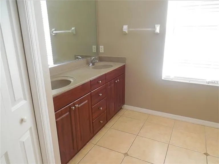 2485 Pan American Blvd — Photo 8