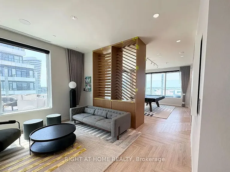 2495 Eglinton Ave W #1410 — Photo 22
