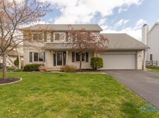 2141 Old Trail Rd, Perrysburg, OH 43551