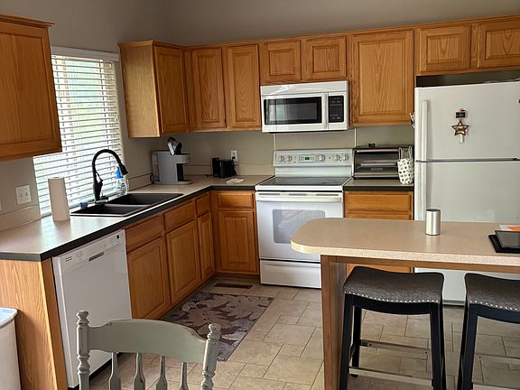 3rd image of 4204 S 179th St
