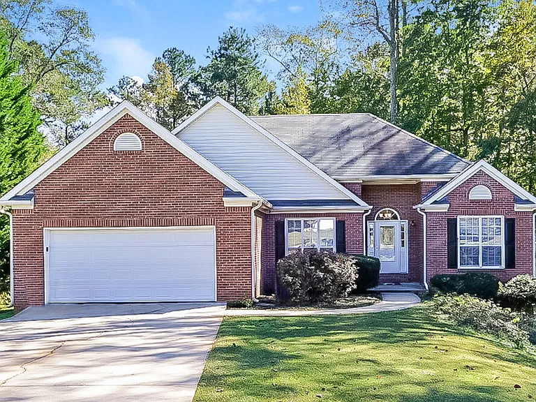 134 Brookhaven Ln — Photo 1