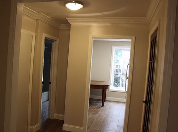4th image of 125 Lewis Ave #1
