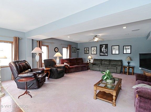 2nd image of 35610 N Wilson Blvd