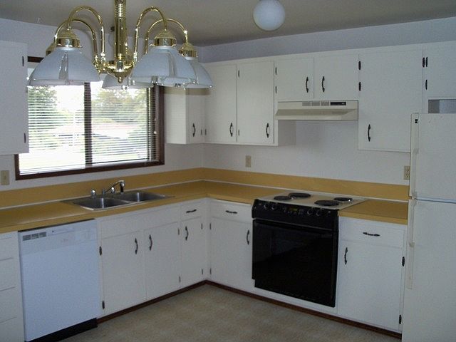 2nd image of 514 N Medcalf Ln APT 15