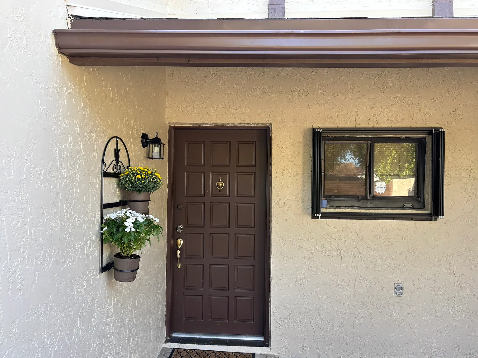 3 bed, 1438 sqft, $3,300 — Photo 3