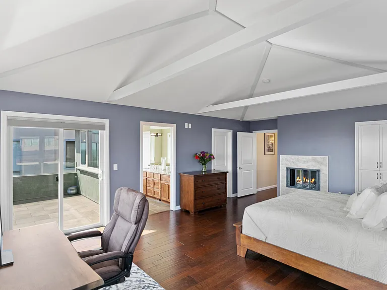 1036 Shell Ave — Photo 4