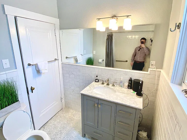 1-804 E End Ave #1 — Photo 7